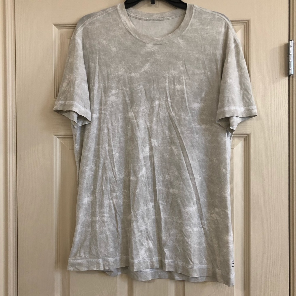 Lululemon shirt